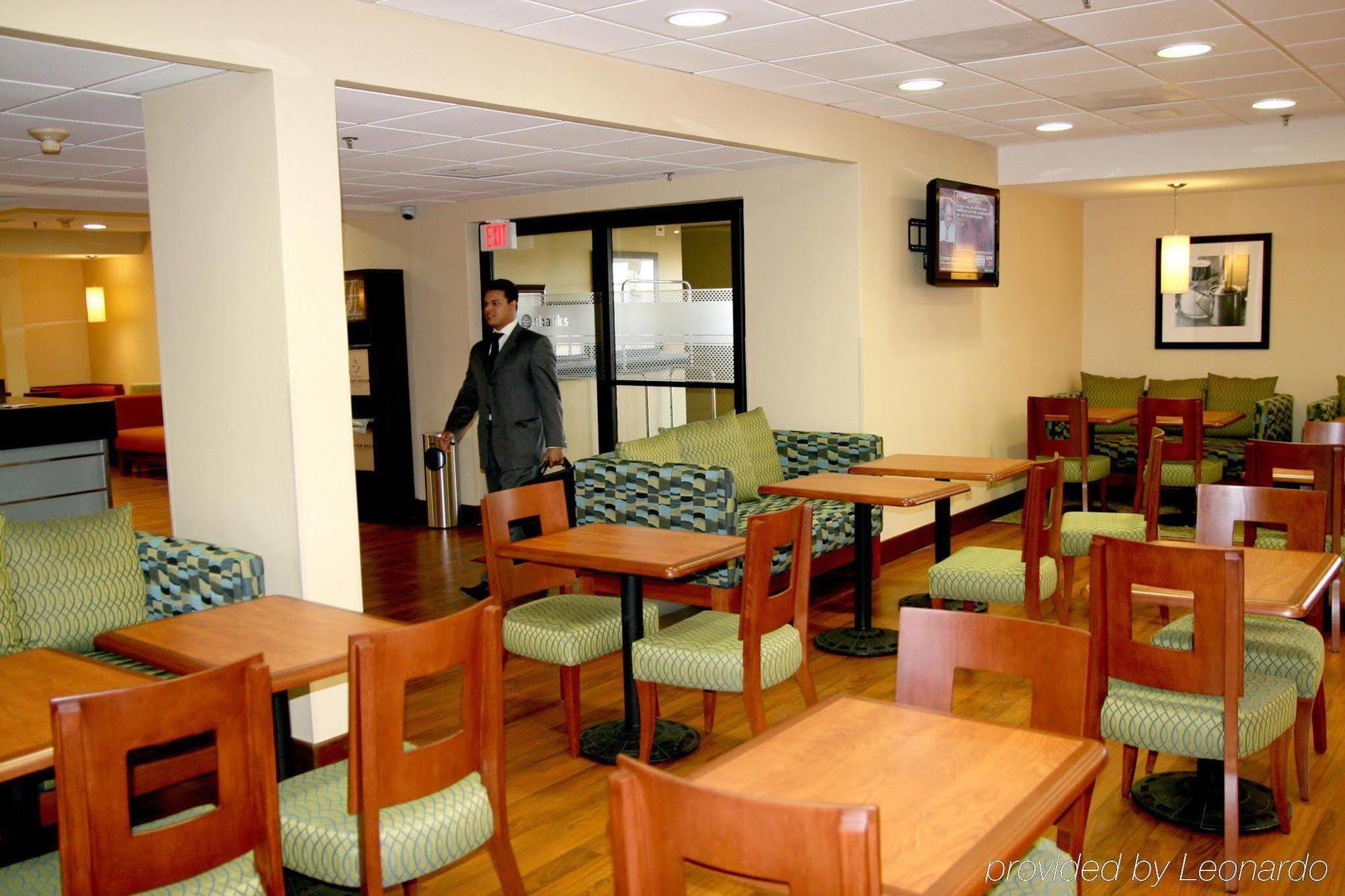 Hampton Inn Monterrey-Airport Apodaca Restaurace fotografie
